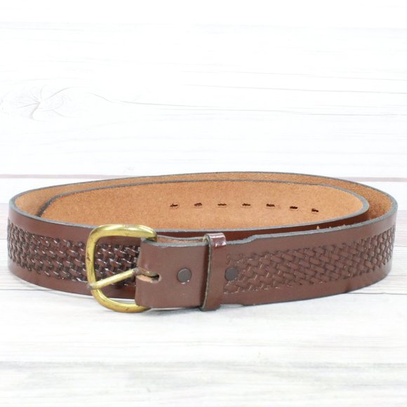 LOUIS VUITTON Size 44 Dark Gold Brass LV Buckle Brown Utah Leather Belt